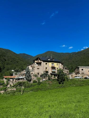 Soriguera House | Casa Massiana B&B