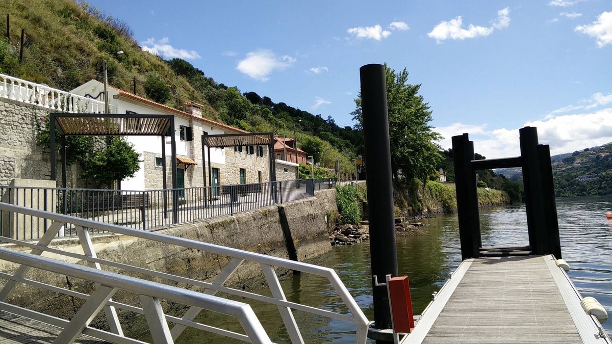Santa Cruz do Douro Cottage | Casa Mateus - Aregos Douro Valley - with stunning view of Douro river