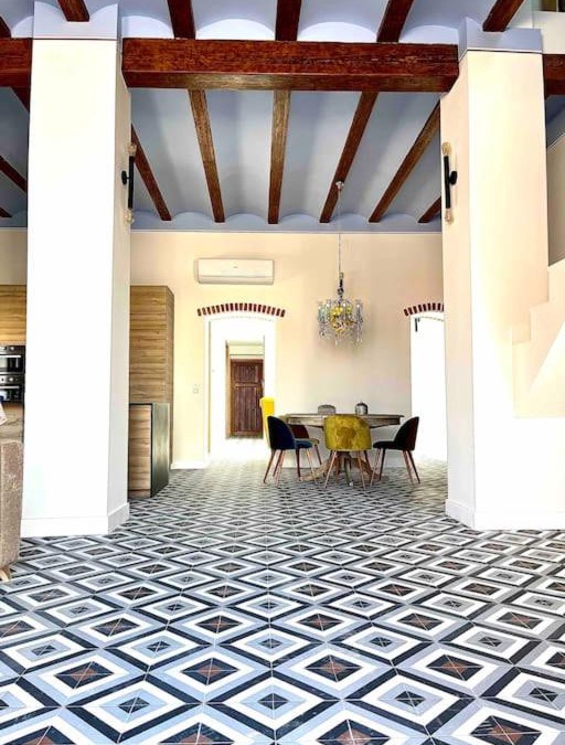 Pobles del Nord House | Casa Mediterranea- Les mil i una nits