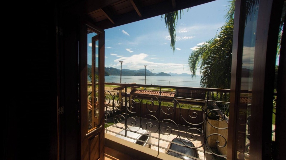 Jardim Itagua House | Casa Melville Hospedagem