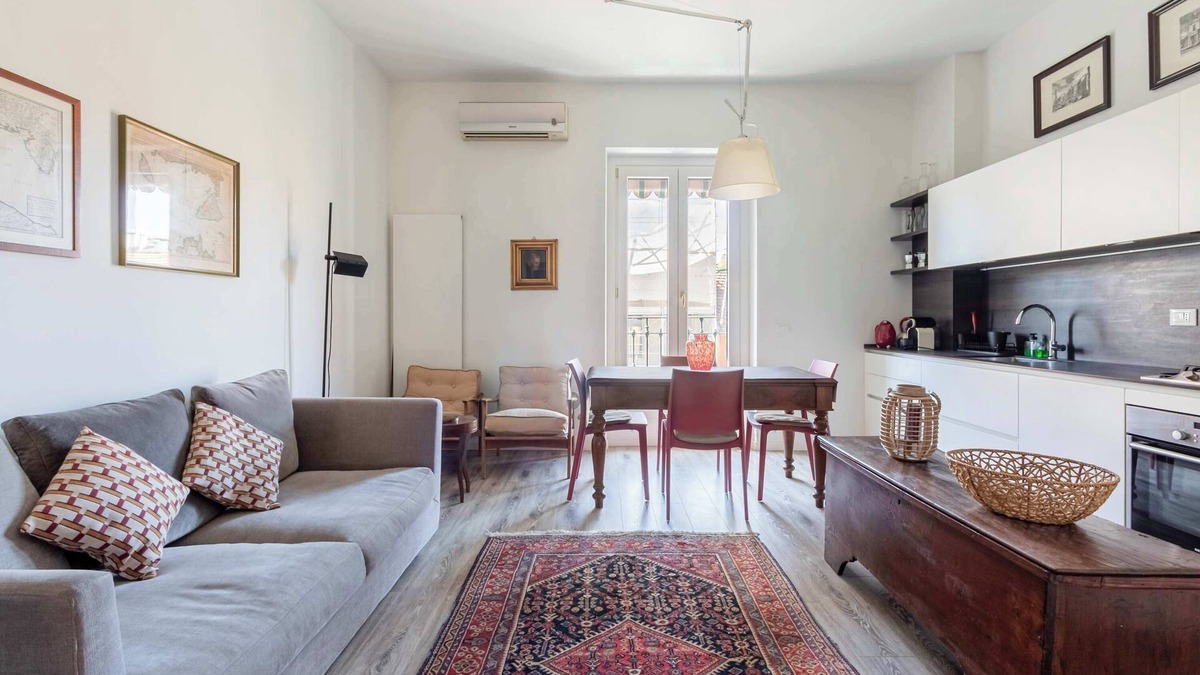 Porta Venezia Apartment | Casa Melzo, garage and terrace
