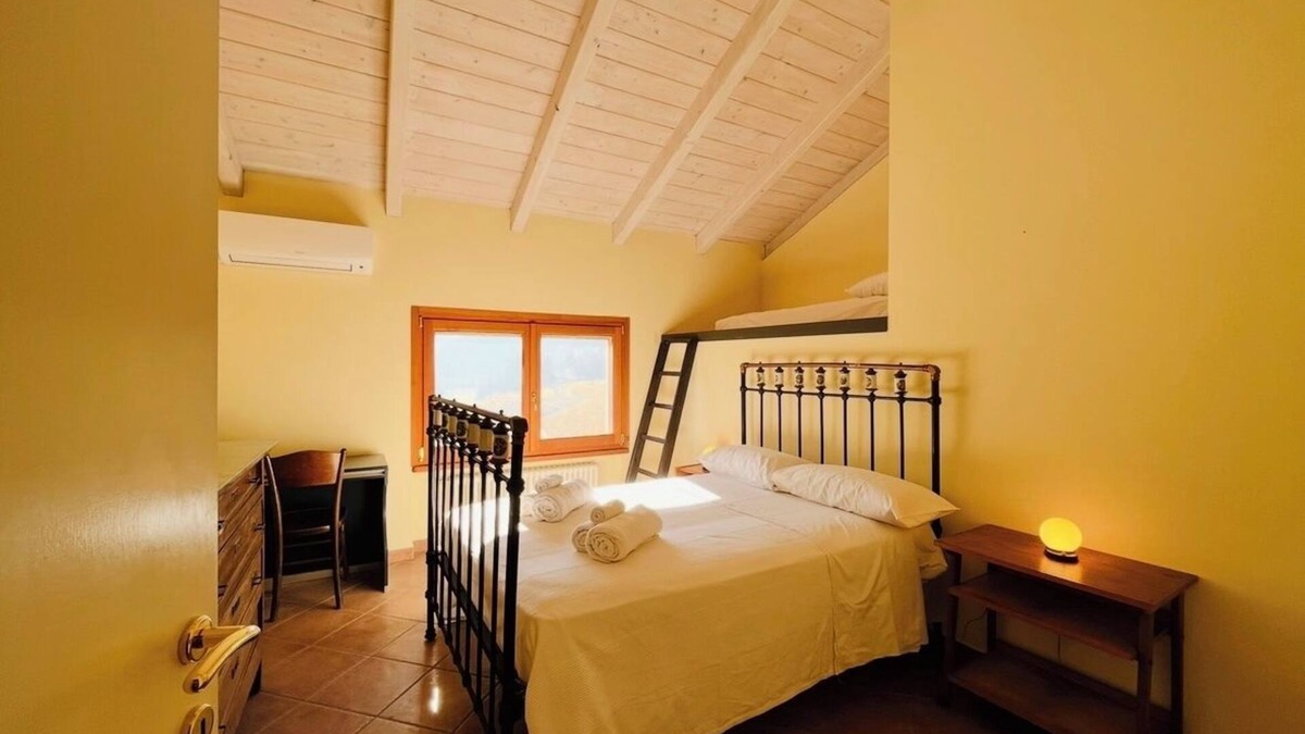 Serralunga di Crea House | Casa Mina(Wi-fi & TV)