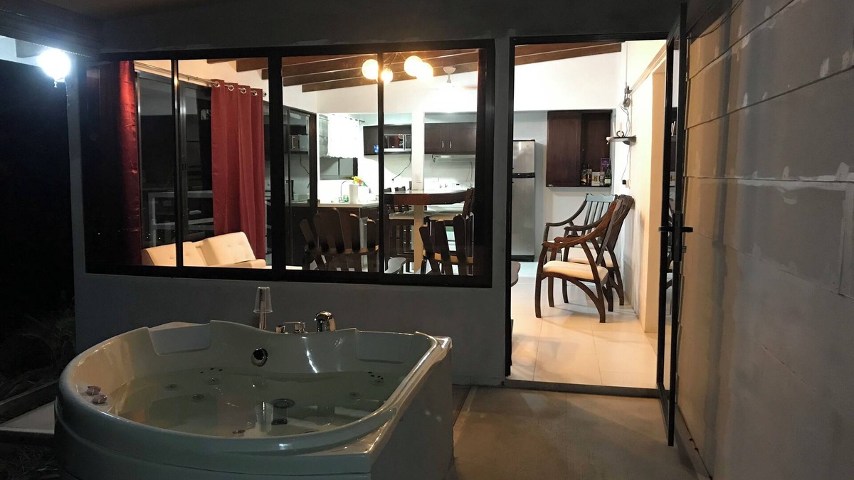 Poas Volcano National Park Apartment | Casa Mirador Jacuzzi Family Friends (pet friendly)