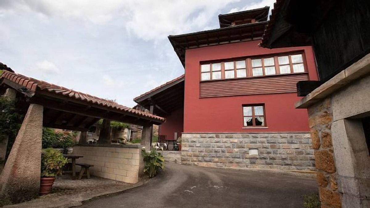 Cangas de Onis Cottage | Casa Miyares for 7 people