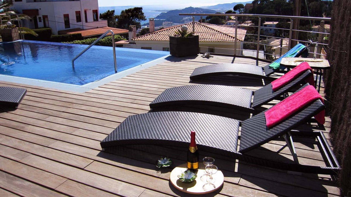Lloret de Mar Apartment | Casa Molinero – Apartment with heated pool, private terrace & dogs welcome