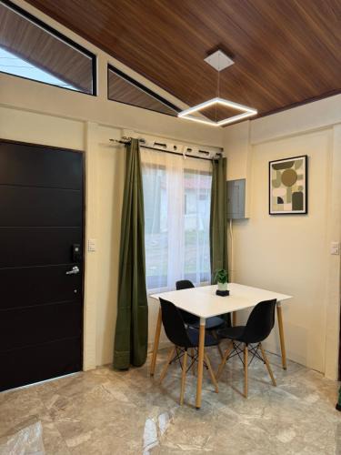 Pavones House | Casa Montano