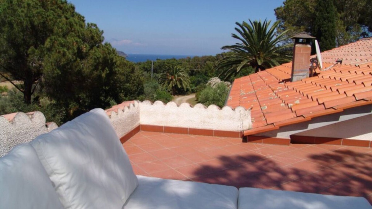 Naregno House | Casa Muller, gem in the countryside with a view of the blue