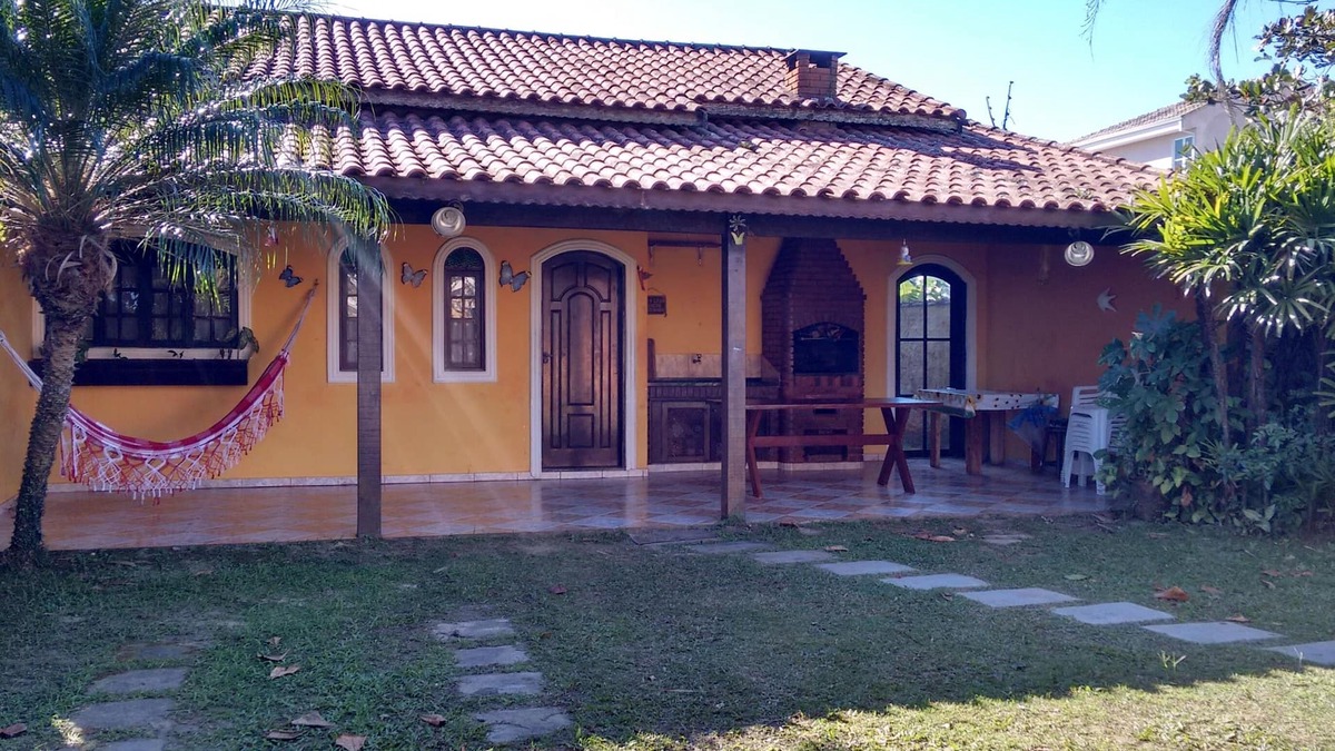 Ilha Comprida House | CASA NA ILHA COMPRIDA-SP- COM WI-FI , ALARME,3 QUARTOS,1 SUITE, a 70 m DA PRAIA