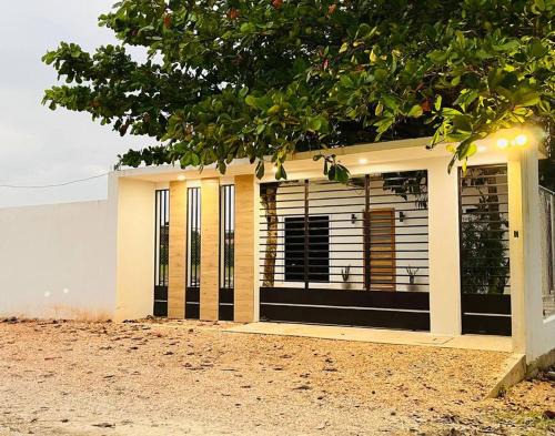 Flores House | Casa Nefertari