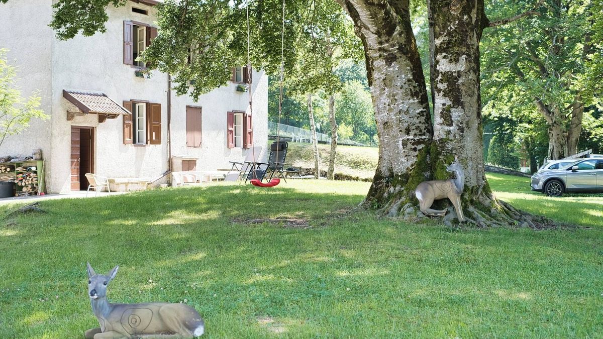 Piani Resinelli Apartment | Casa nel parco - Two Bedroom Apartment, Sleeps 4