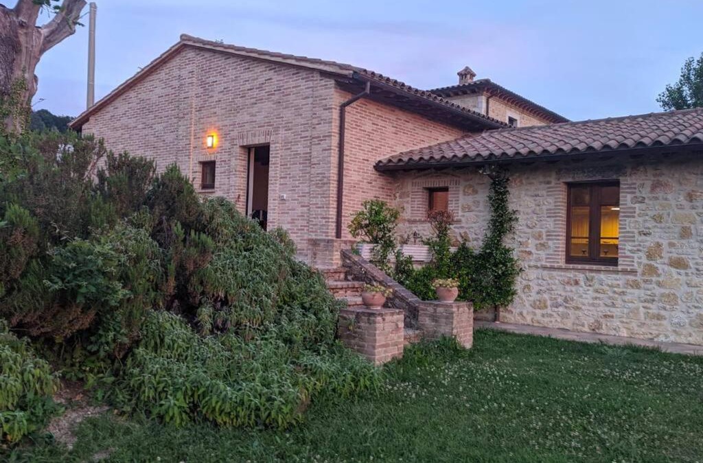 San Terenziano House | Casa nella campagna Umbra