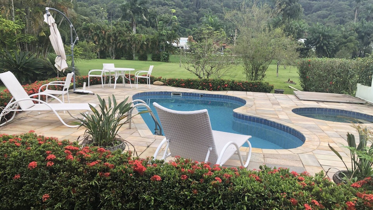 Jardim California House | Casa no Condomínio Costa Verde Tabatinga
