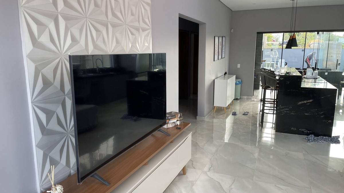 Pardinho House | Casa Novíssima de Alto Padrão no Cond. Ninho Verde II