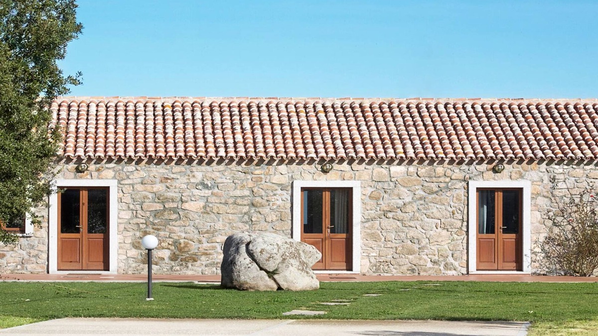 Aglientu House | Casa "Olivo". Four-room apartment in Stazzu Gallurese style, 3. 5Km from the sea