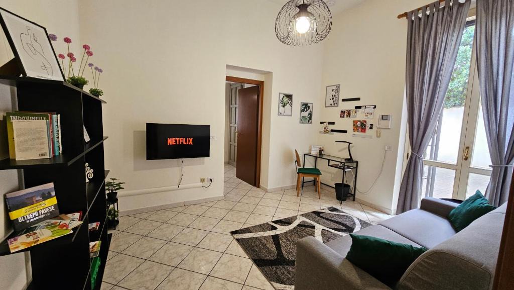 Casteggio Apartment | CASA OLTREPO fresco centrale ma silenzioso parcheggio interno