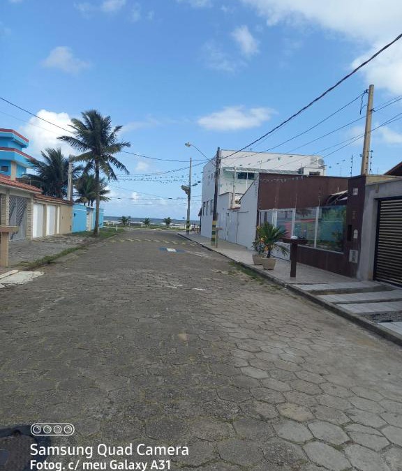 Peruibe House | Casa pé na areia (50 mestros da praia)