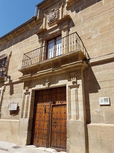 Huete Hotel | Casa Palacio Conde de Garcinarro