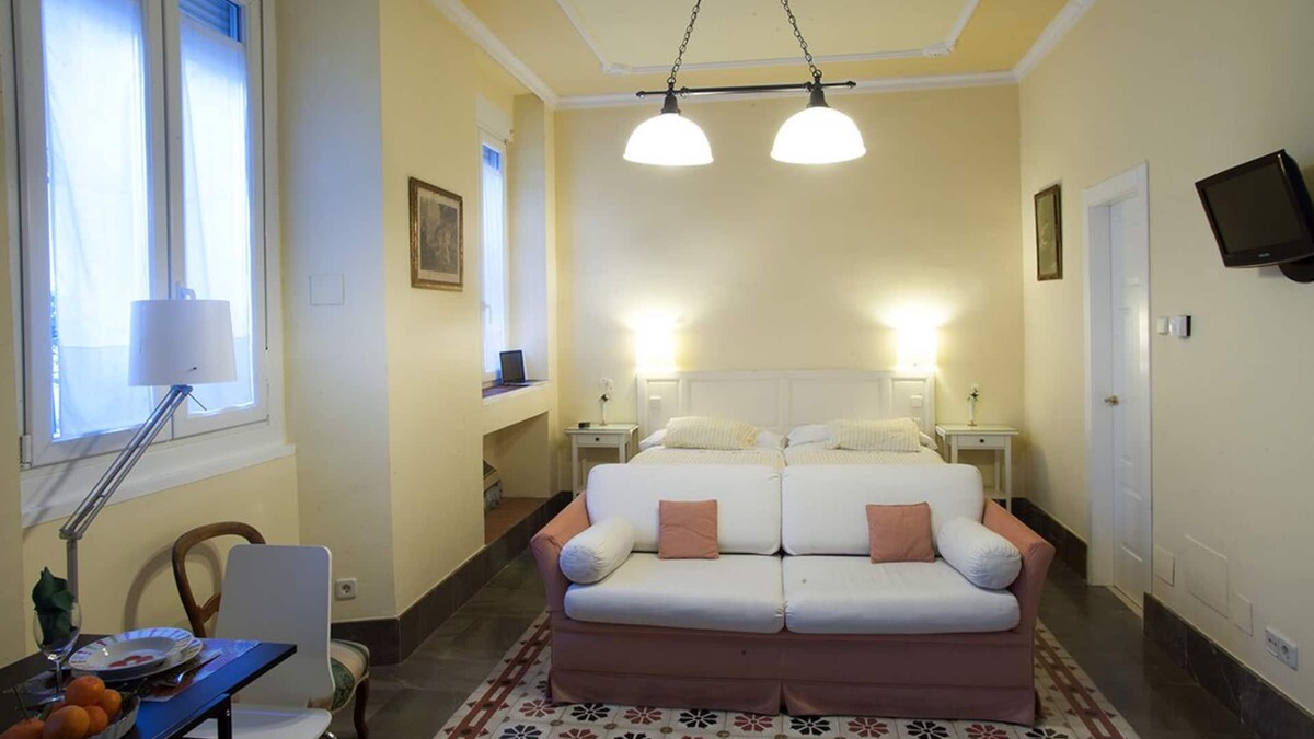 Central District Apartment | Casa palacio López Daza 2º C