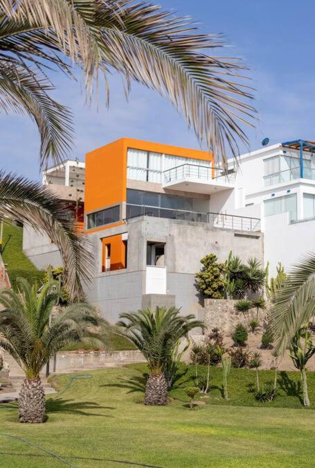 Cerro Azul House | Casa Palmeras