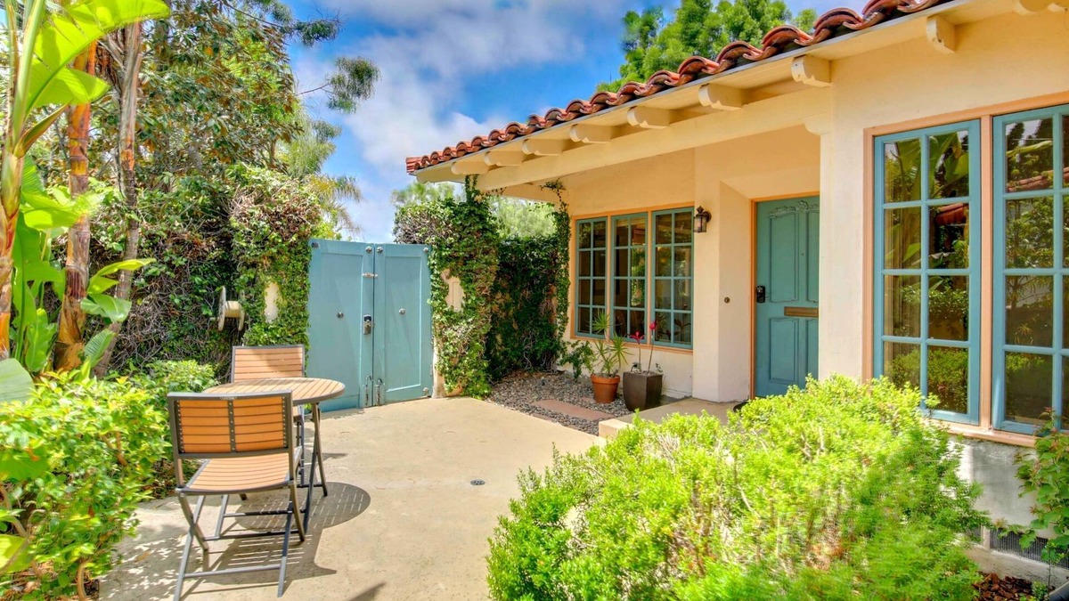 Hillcrest House | Casa Paloma: Classic Mission Hills + Enchanting Courtyard Close to EVERYTHING