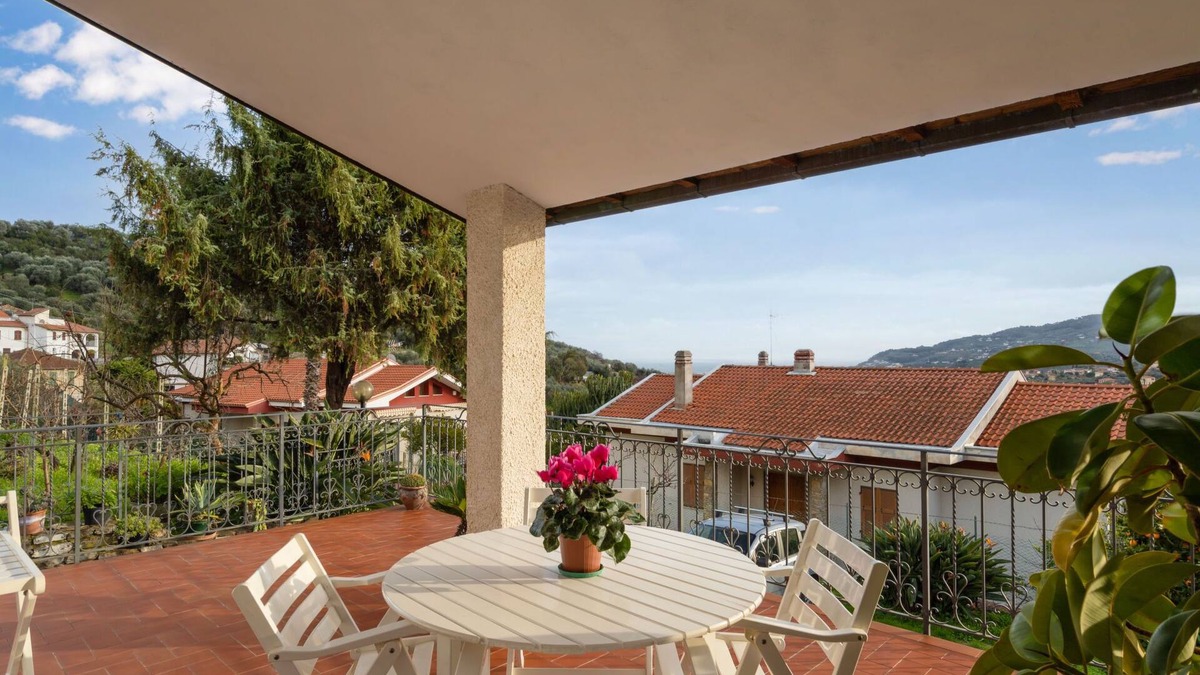 Diano San Pietro House | Casa Paolo by Interhome