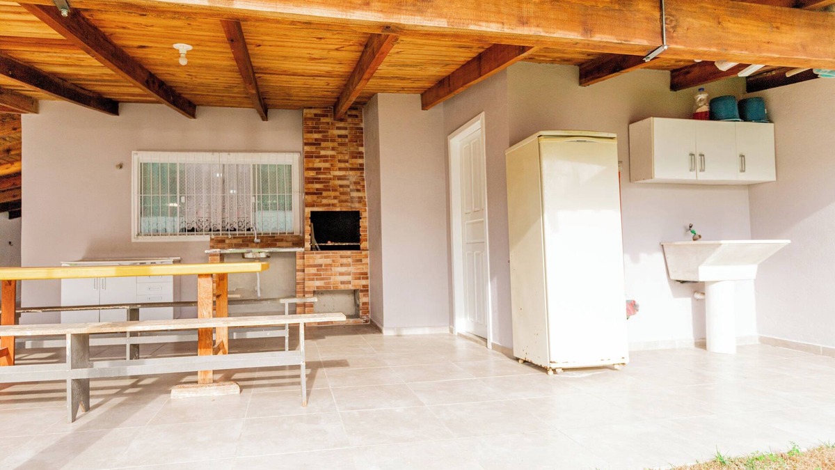 Nossa Senhora da Paz Apartment | Casa para até 10 pessoas com churrasqueira QF1846
