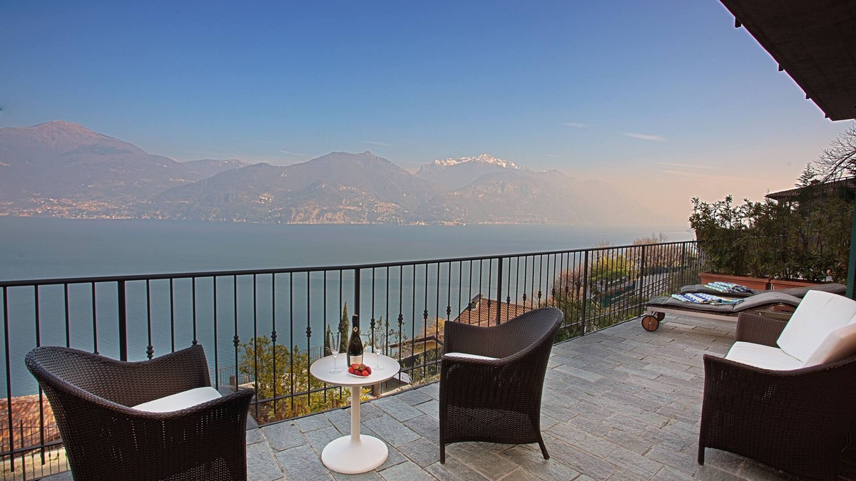 Menaggio Apartment | Casa Paradiso In Menaggio. Garden, Pool sleeps 6 by Italian Apartments.