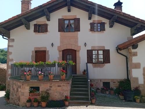 Arce House | Casa Parriola etxea