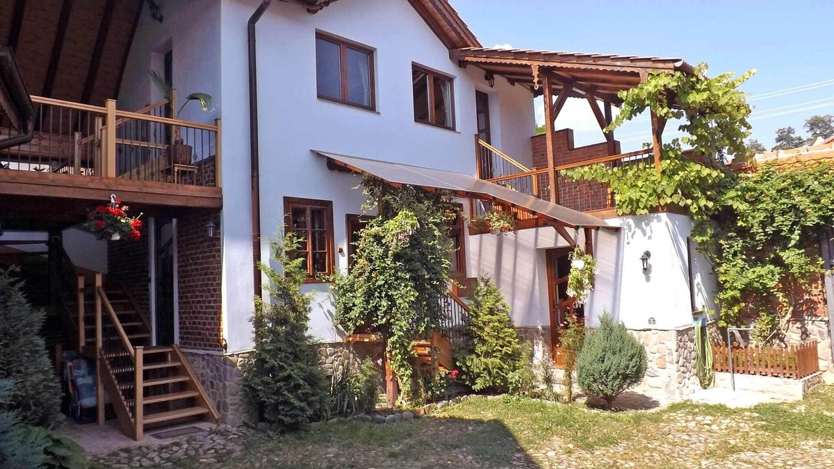 Saliste House | CASA PELU cozy farmhouse at the foot of the Carpathian Mountains near Sibiu
