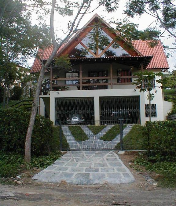 Penedo House | Casa Penedo Martinelli - Tranquilidade e muito verde