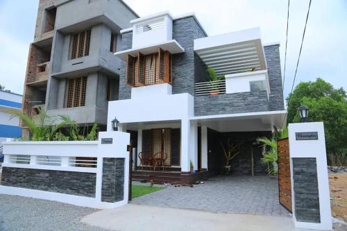 Thiruvananthapuram House | Casa Perla by Eco Escape Hub
