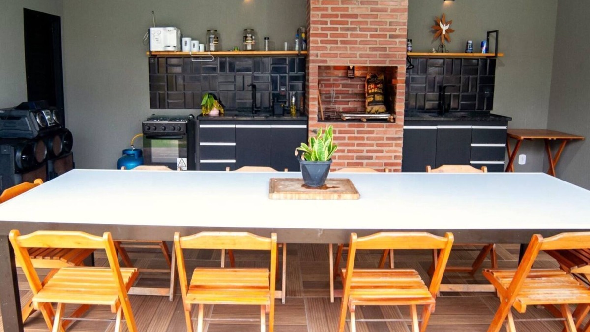 Jacone House | Casa pet friendly c piscina, churrasqueira e wi-fi
