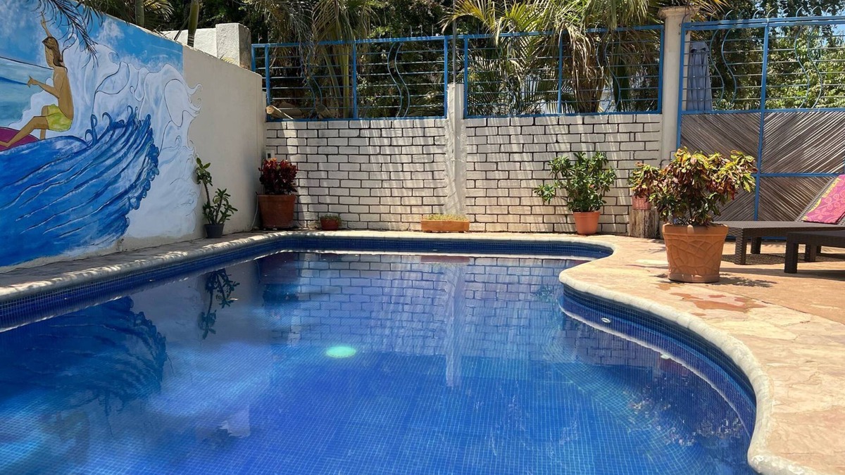 Los Tamarindos House | Casa Playas/Steps to the BEACH/Starlink