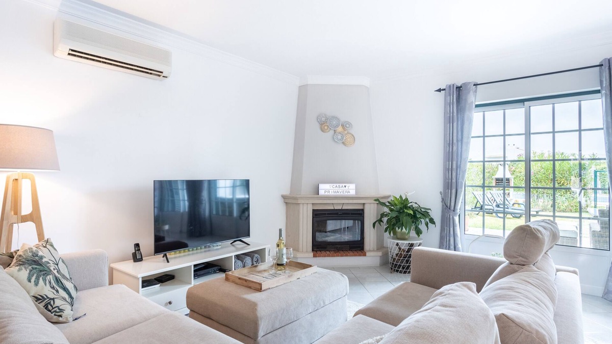 Mosqueira House | Casa Primavera Albufeira
