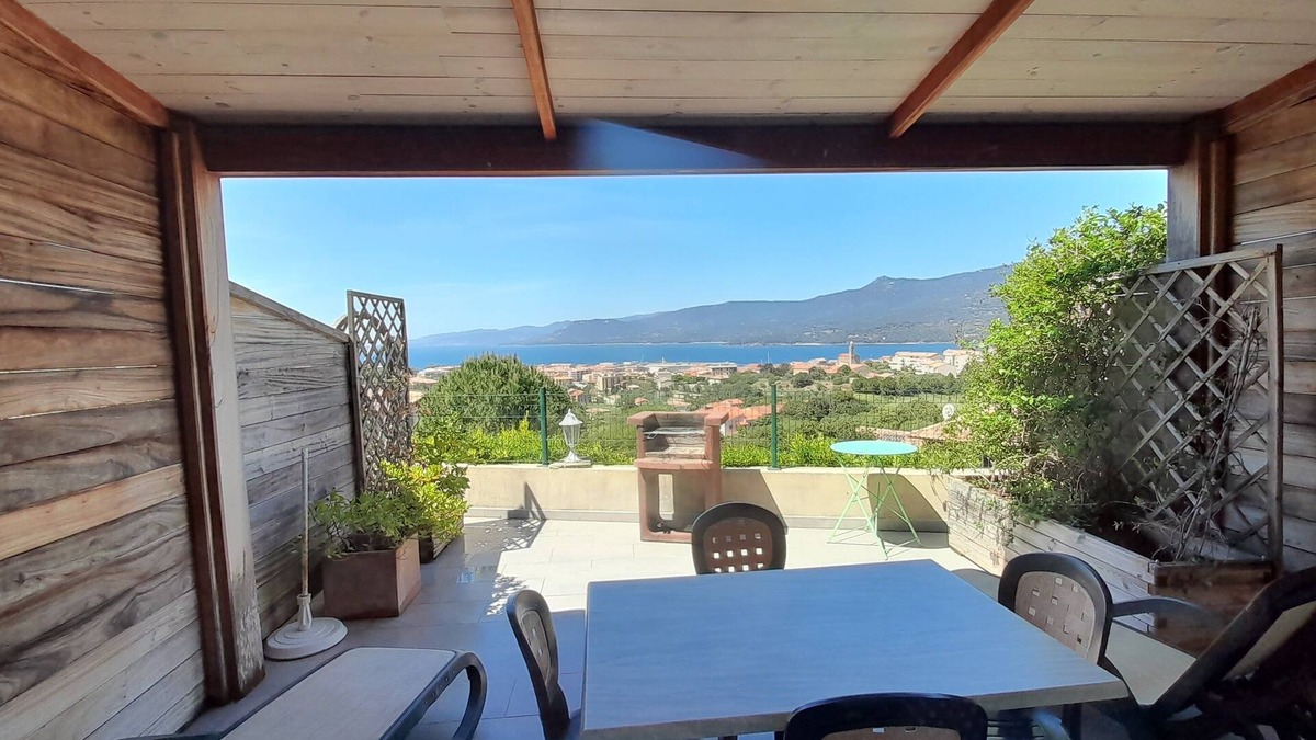 Propriano Apartment | Casa Régina - T2 N ° 3/Panoramic sea view terrace