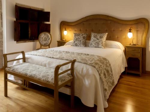 Coles Hotel | CASA RECTORAL DE SAN EUSEBIO