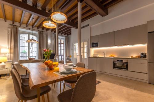 Encarnacion-Regina House | Casa Rental home Campana