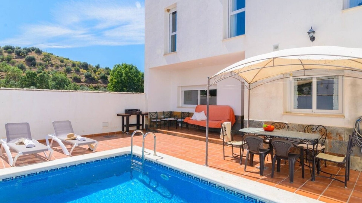 Riofrio Villa | Casa Riofrio Loja by Ruralidays