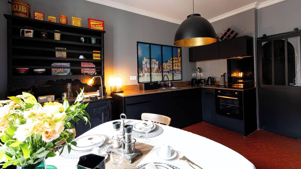 Gares Bed & Breakfast | Casa Roma Montpellier Bed&breakfast