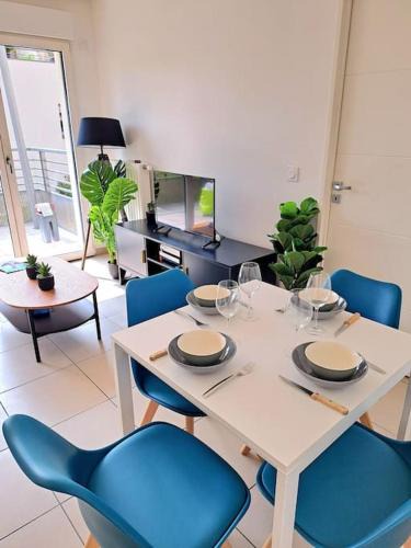Tassin-la-Demi-Lune Apartment | Casa Rosa : appartement moderne avec balcon