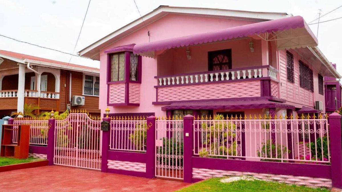 Georgetown House | CASA ROSA: Comfortable Cozy Spacious fully furnished family home in Georgetown