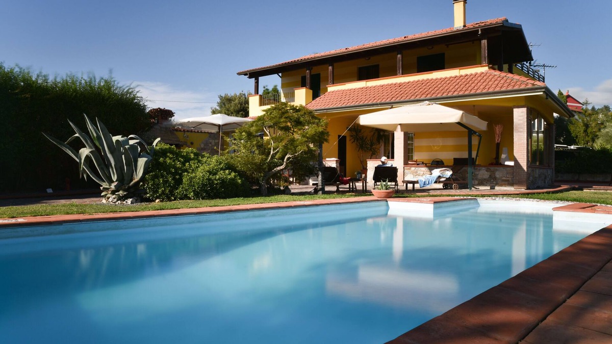 Vezzano Ligure Villa | Casa Rosaria - Beautiful views, garden and pool in cozy cottage