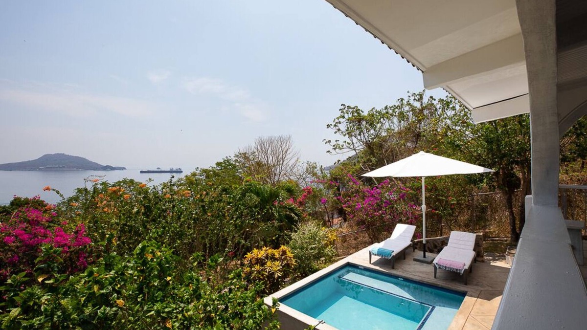 Taboga House | Casa Rosie - relax and unwind in paradise