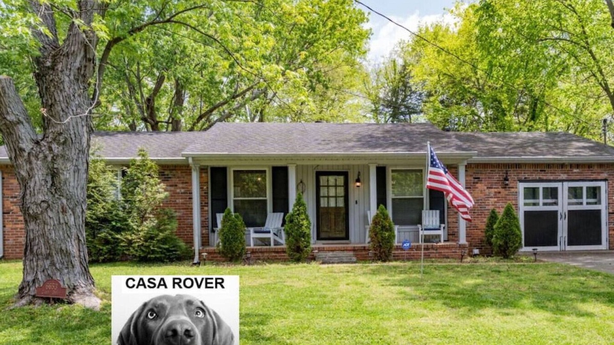 Nashville House | Casa Rover - Pet Friendly w/Fenced-in Yard, Family Friendly, Mins to Downtown Nashville