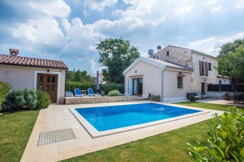Fabci House | Casa Roza