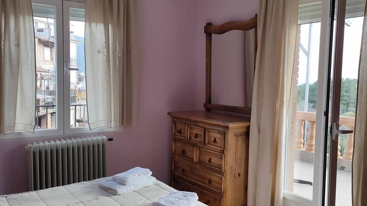Villarejo del Valle House | Casa Rubén Darío, located in the Sierra de Gredos (suitable for pets)