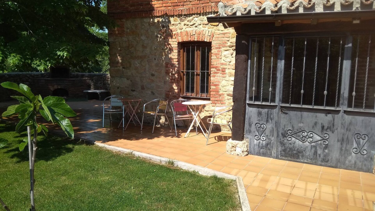 Roscales de la Pena Cottage | Casa Rural La Tila for 8 people