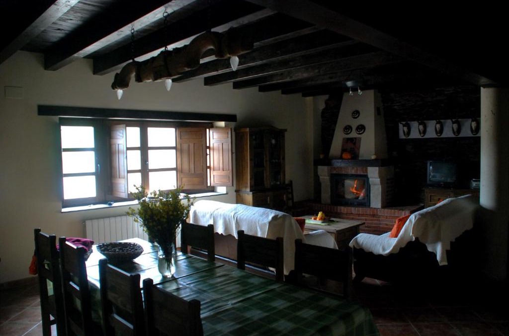La Bastida House | Casa Rural Aquilamas