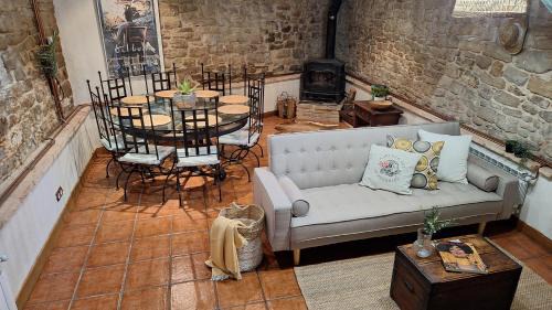 Albacete House | Casa Rural Arco Navarra