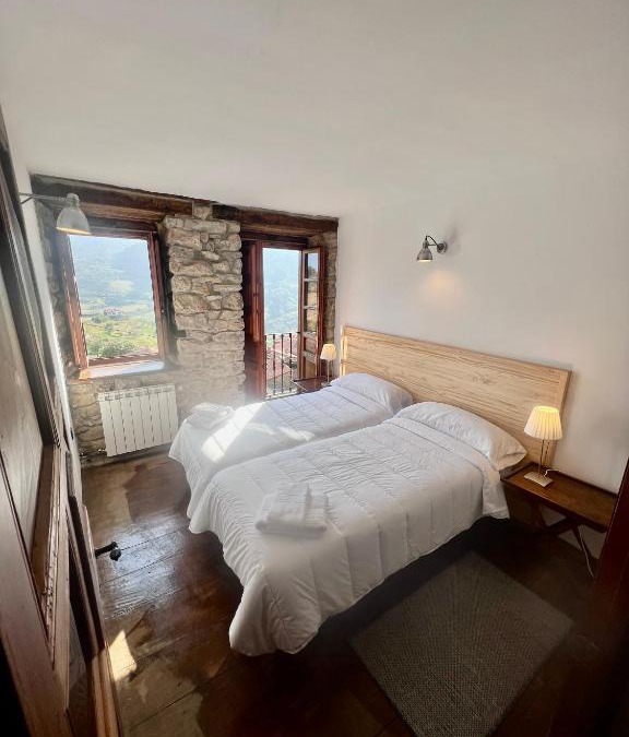 Armano House | Casa Rural Basiver - Habitación Pico Samelar